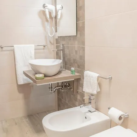 Pensjonat Fladi House Katania